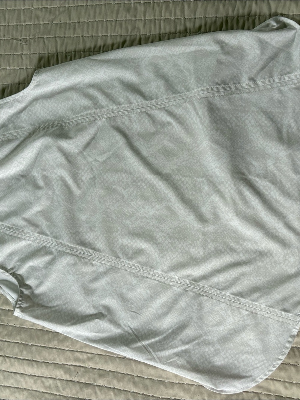 Athleta Zephyr Print Tank Top in the Viper Gray - Picture 7 of 7